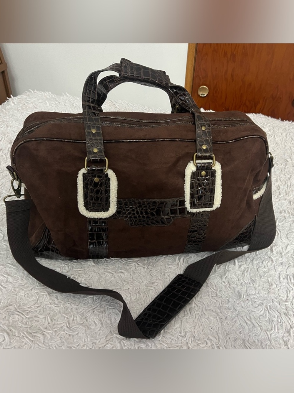Beautiful Overnight/Weekender by Bath & Body Works Chocolate Travel Bag